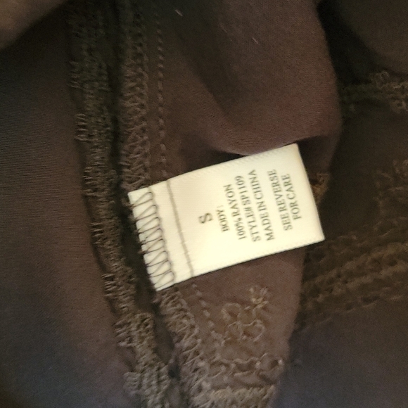 3/$30 Altar'd STATE Romantic Embroidered Peplum Peasant Criss Cross Blouse - Picture 10 of 11